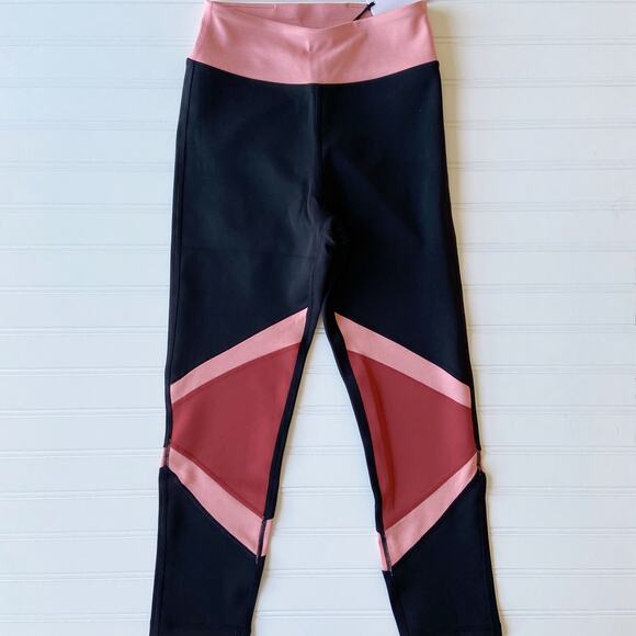 Revolve Iris & Ink Black Coral Pink Pantaloni Cropped High Waist Legging - Picture 2 of 10